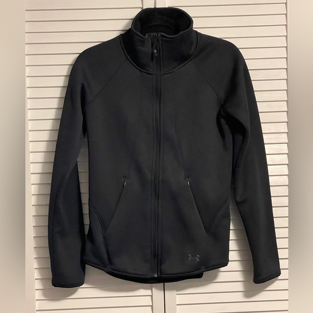 Under Armor Storm Rn 96510, Cold Gear, women’s XS, zip up, black jacket.